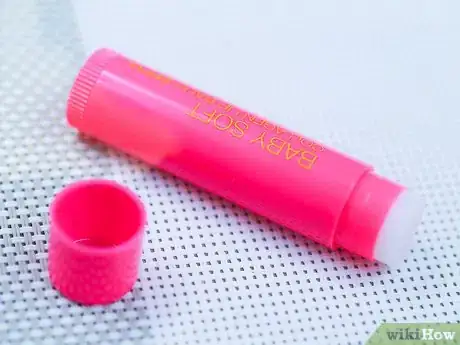 Imagen titulada Get Rid of Dark Lips Step 3
