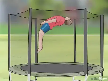 Imagen titulada Flip on the Trampoline Step 8