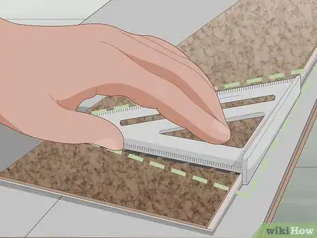 Imagen titulada Cut Vinyl Plank Flooring Step 6