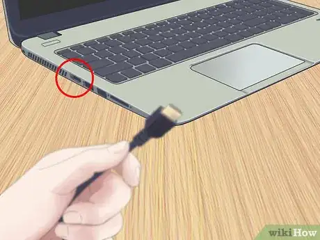 Imagen titulada Connect Hdmi to TV Step 2
