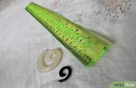 Imagen titulada Stretch a Piercing Step 2