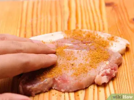 Imagen titulada Season Pork Chops Step 12
