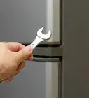 quitar un rayón de la puerta de un refrigerador de acero inoxidable