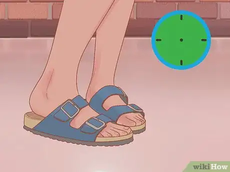 Imagen titulada Break in Birkenstocks Step 2