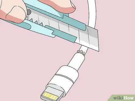 Imagen titulada Charge Your iPhone without a Charging Block Step 14