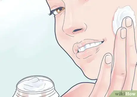 Imagen titulada Apply Bleach to Your Face Step 6