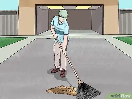 Imagen titulada Have a Garage Sale Step 12