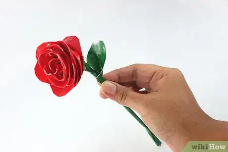 Imagen titulada Make a Duct Tape Rose Step 13