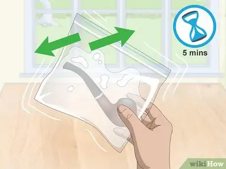 Imagen titulada Get Resin out of a Bowl Step 5