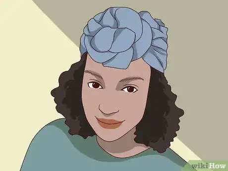 Imagen titulada Keep Short Hair Out of Your Face Step 13