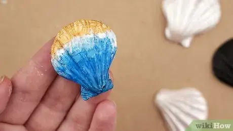 Imagen titulada Paint on Sea Shells Step 15