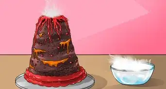 hacer una torta de volcán