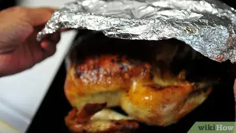 Imagen titulada Cook a Whole Chicken in the Oven Step 20
