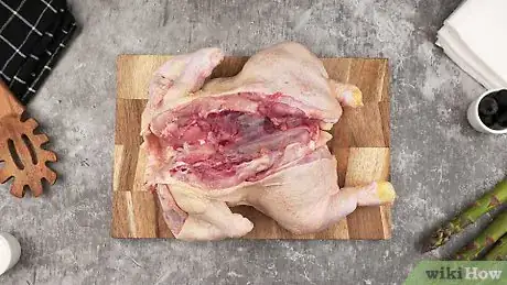 Imagen titulada Butterfly a Chicken Step 17
