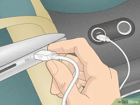 Imagen titulada Charge a Laptop Battery Without a Charger Step 16