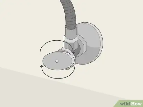 Imagen titulada Remove a Shower Head Step 2