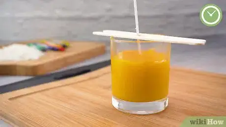Imagen titulada Make Crayon Candles Step 12
