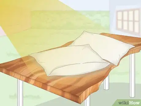 Imagen titulada Dry a Pillow Step 6