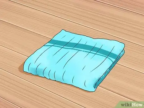 Imagen titulada Cut Guinea Pig Claws Step 3