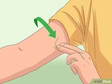 Imagen titulada Find Your Brachial Pulse Step 4
