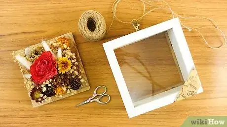 Imagen titulada Make a Shadow Box Step 15