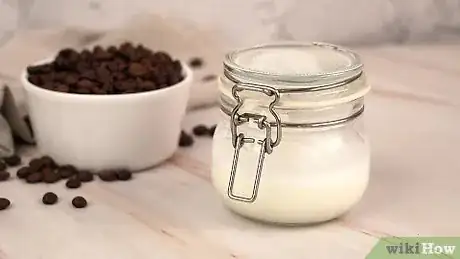Imagen titulada Make Espresso Beverages With a French Press Step 21