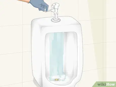 Imagen titulada Unclog a Urinal Step 6
