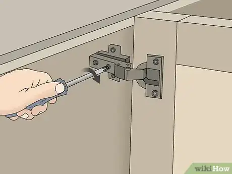 Imagen titulada Adjust Euro Style Cabinet Hinges Step 6