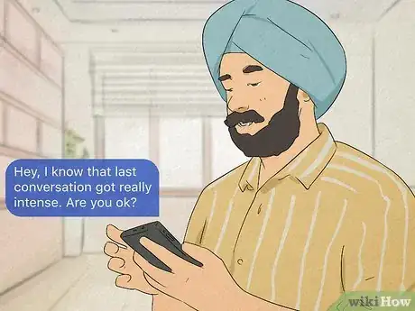 Imagen titulada What to Do when a Girl Says She Will Text You Later Step 8