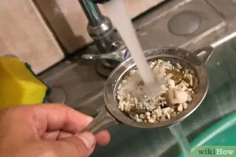Imagen titulada Prepare Fish Tank Gravel Step 5