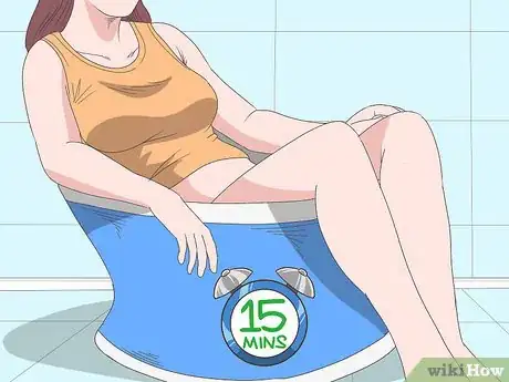 Imagen titulada Drain a Cyst Step 6