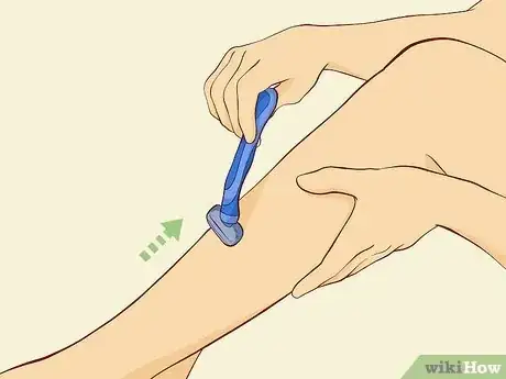 Imagen titulada Shave With Conditioner Step 6