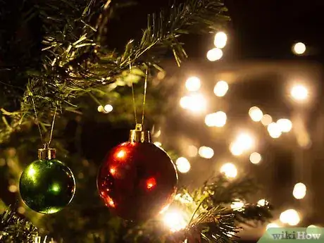 Imagen titulada Decorate a Christmas Tree Elegantly Step 12