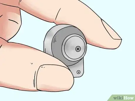 Imagen titulada Hide a Security Camera Outside Step 8