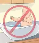 bañar a un recién nacido
