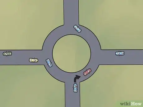 Imagen titulada Navigate a Roundabout Step 3