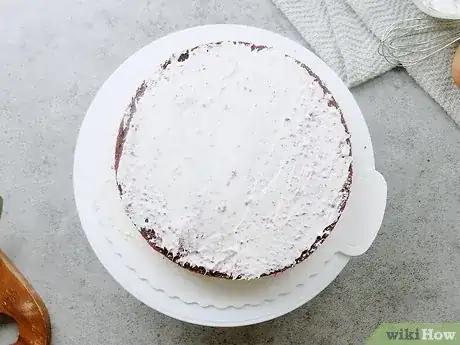 Imagen titulada Make a Layer Cake Step 12