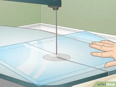 Imagen titulada Cut Thick Plastic Step 3