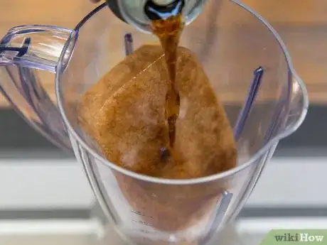 Imagen titulada Make Coca Cola Icees at Home Step 3