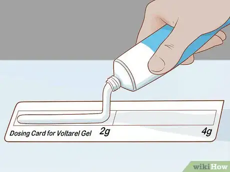 Imagen titulada Apply Voltaren Gel Step 3