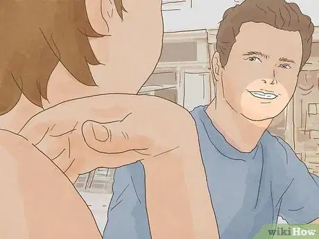 Imagen titulada Get a Kiss on the First Date Step 4