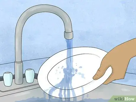 Imagen titulada Conserve Water when Doing Dishes Step 8