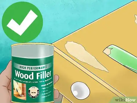 Imagen titulada Paint Cornhole Boards Step 2