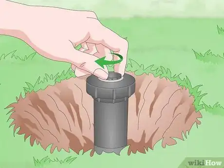 Imagen titulada Repair a Pop up Sprinkler Head Step 8