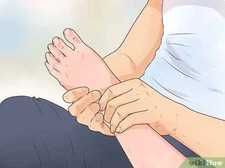 Imagen titulada Caress a Woman Step 16