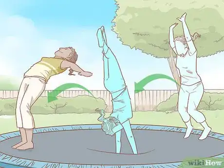 Imagen titulada Do Trampoline Tricks Step 8