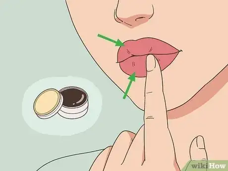 Imagen titulada Make Your Lips Look Plumper Without Makeup Step 17.jpeg