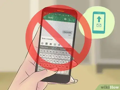 Imagen titulada Make a Guy Jealous Through Texting Step 1