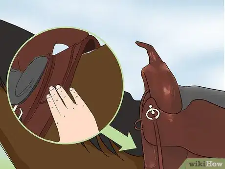Imagen titulada Fit a Western Saddle Step 4