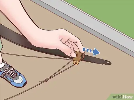 Imagen titulada String a Recurve Bow Step 8